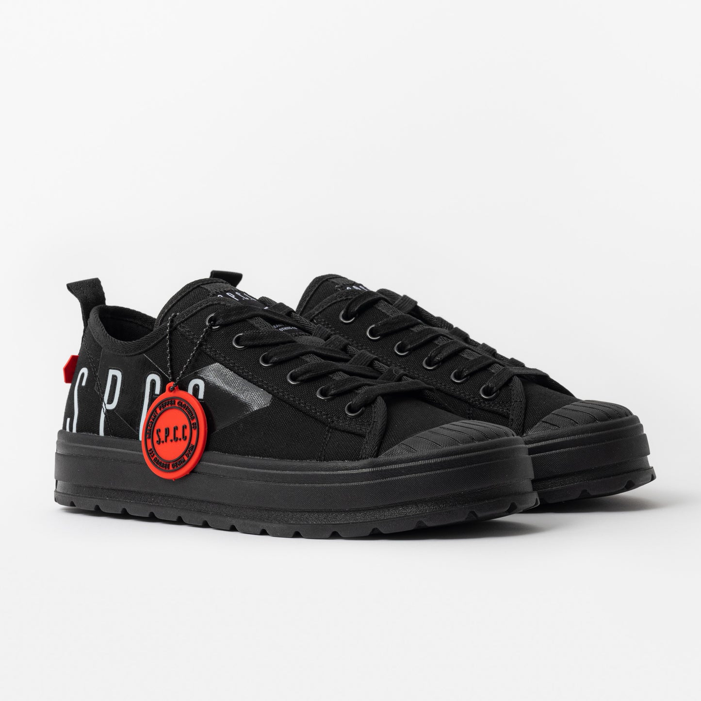 Surge Lo Sneakers  - Black