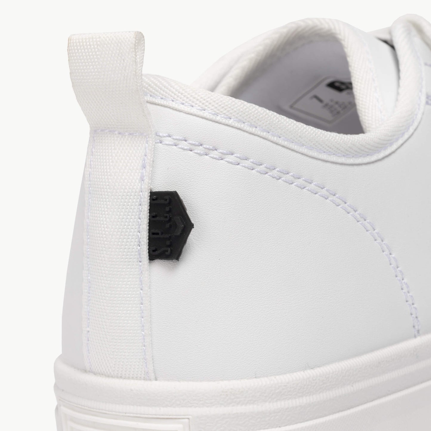 Surge Parreno Lo Sneakers  - White